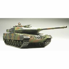 Tamiya plastic model tank - plastic,