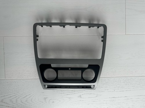 Skoda octavia mk2 radio fasia - radio,
