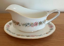 Vintage Royal Albert / Paragon