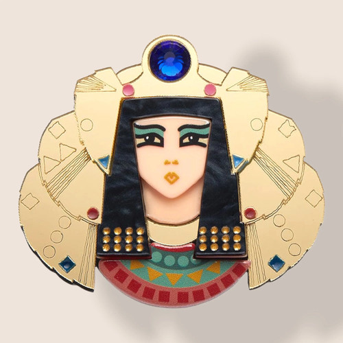 Erstwilder queen the nile - of,