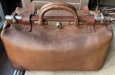 Large Original Vintage Antique Brown Leather Gladstone Doctors Bag with Key