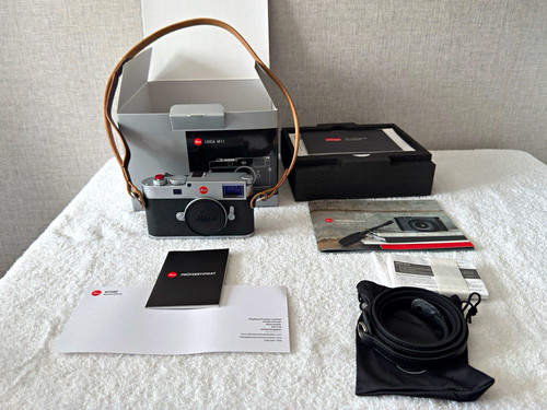 Leica m11 60mp mirrorless - leica,