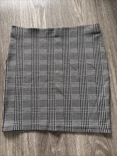 Newlook black white dog - &,