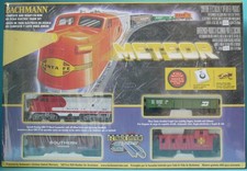BACHMANN METEOR TRAIN SET HO