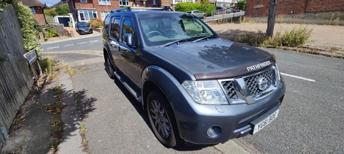 2010 nissan pathfinder - nissan,