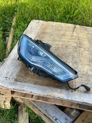 Genuine audi rs3 - genuine,