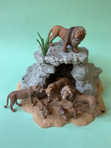 Schleich cave playset with - schleich,