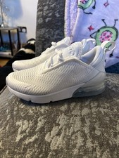 Nike 270 trainers junior size