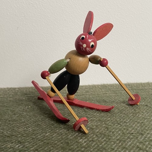 Vintage wooden bead skier - bead,