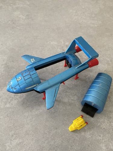 1970s thunderbirds dinky toys - thunderbirds,