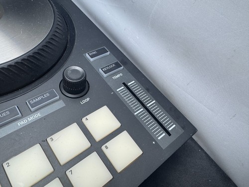 Traktor kontrol mk3 dj - kontrol,