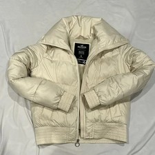 NWOT Hollister Women's Cream Puffer Jacket