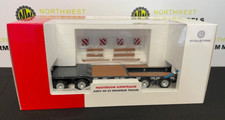 AT COLLECTIONS 1:32 SCALE