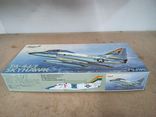 Fujimi 4j f - 1/72, skyhawk