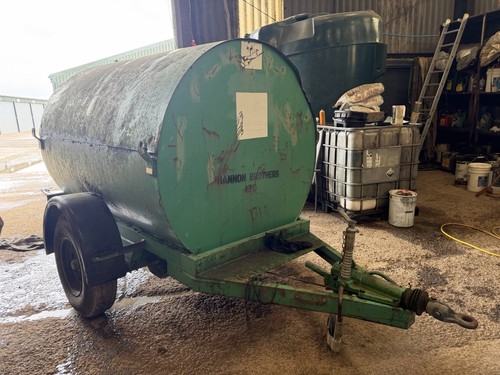 Bunded 2000l diesel bowser