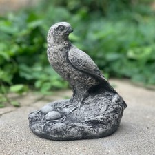 Amazing falcon figurine