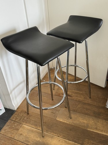 Bar stools used - stools, x