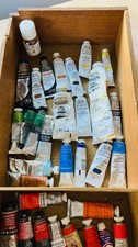 Mixed selection oil paint tubes Michael Harding Sennelier Winsor & Newton Daler