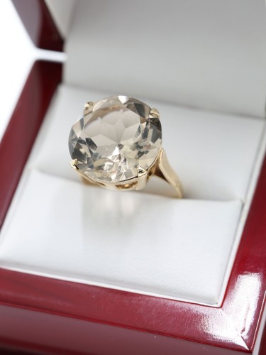 9ct yellow gold large carat - 9ct,