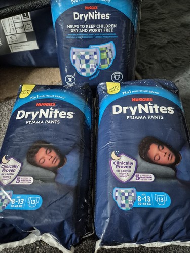 Packs huggies dry nites - of,
