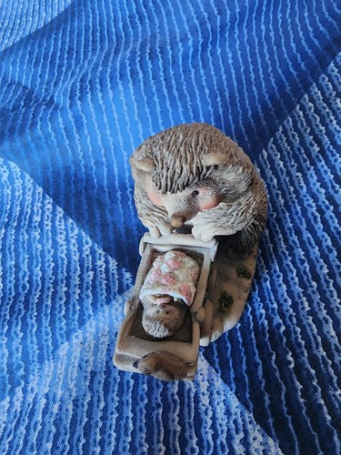 Hedgehog pushing baby - pushing,