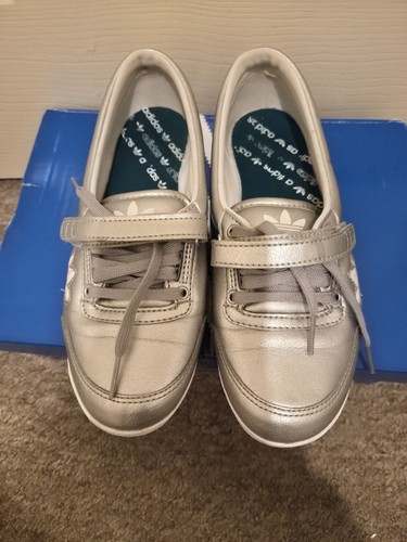 Vintage y2k adidas - vintage,