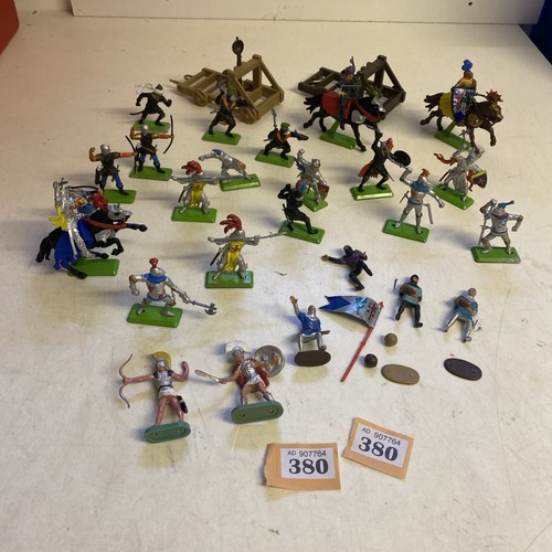 Britains deetail knights and - deetail,