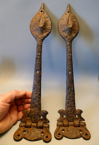 Pair vintage very large - pair,