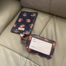  New no tags  , pretty  flowered CATH KIDSTON PASSPORT HOLDER AND LUGGAGE TAG