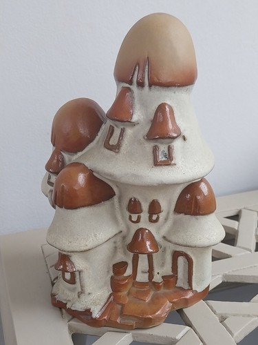 Halifax shelf pottery mushroom - shelf,