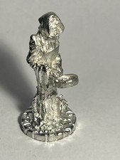 Clarecraft DMP57 Miniature pewter Death in the Kitchen. T. Pratchett Discworld