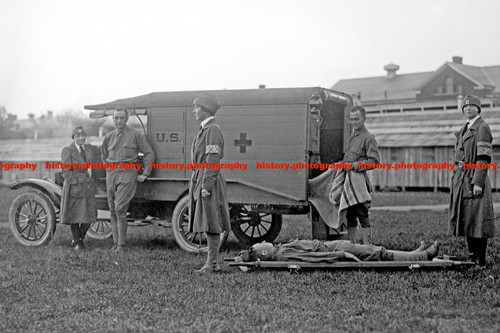 F015897 red cross - d,