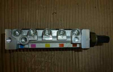 Air Suspension Valve Block for Jaguar X350 XJ (XJ6, XJ8, XJR) 2003-2010