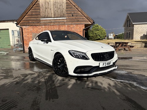 C63 biturbo amg - v8,
