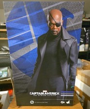 Hot Toys MMS315 Captain America The Winter Soldier Nick Fury 1/6 Scale Figure