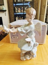 Lladro spring  Angel Figurine