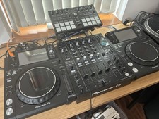 Pioneer DJM 900 NXS2 And 2x Pioneer XDJ 1000 MK2