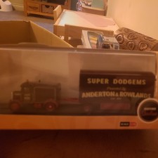 NIB Oxford Showtime 1/76