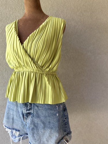 Chartreuse green pleated wrap - chartreuse,
