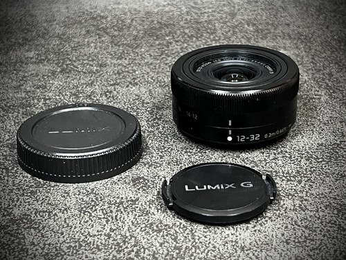 Mint panasonic lumix 32mm - mint,