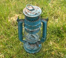 Vintage Paraffin Topic Storm