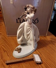 Lladro Figurine Beautiful