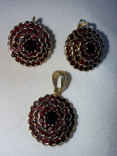 Vintage 14kt gold garnet - vintage,