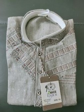 Pakistani shalwar kameez ready made size  Kurta length 22 inch.