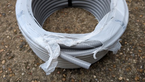 Flexible non metallic liquid - non-metallic,,