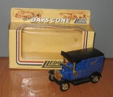 Lledo Days Gone DG6 Model T Ford Van Calne Antiques Code 3
