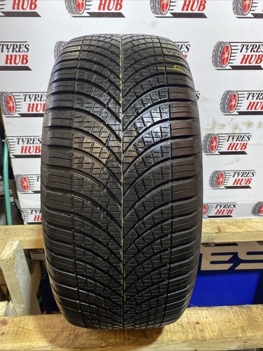 255 100w goodyear - 255/45/19, vector