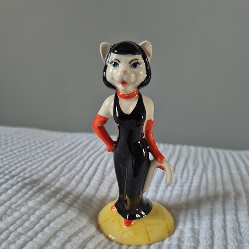 Beswick purrfect pitch cat - pitch',