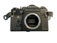 ZENIT 11 35mm film SLR camera