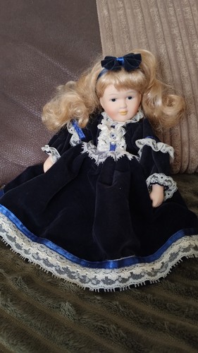 Full body porcelain doll - body,
